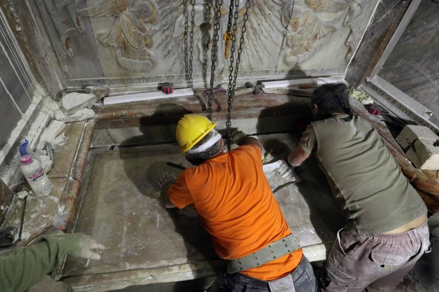 Jeruzalėje esančiame Kristaus kape pradėti konservavimo darbai