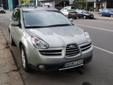 Urtės G./15min.lt skaitytojos nuotr./Priekyje visureigio numeriai neužklijuoti.