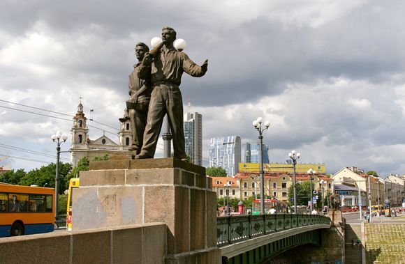 Green Brisge sculptures