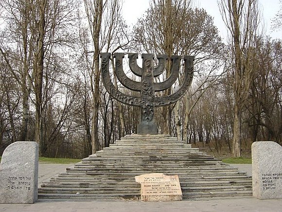 Markv/wikimedia org. nuotr./Monumentas Babij Jaro aukoms