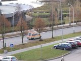 15min.lt skaitytojo nuotr./Krovininiu taksi paverstas specialiosios paskirties automobilis su švyturėliais ir užrašu „Ambulance“.