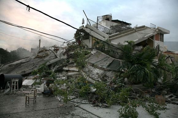 Reuters/Scanpix nuotr./Žemės drebėjimo padariniai