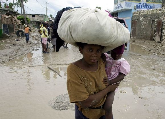 Scanpix nuotr./Haitis  viena ia prasčiausių vietų gyventi moteriai