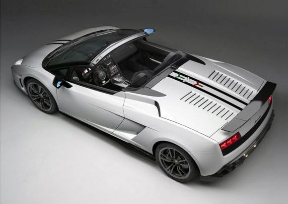 Gamintojo nuotr./Lamborghini Gallardo LP 570-4 Spyder Performante