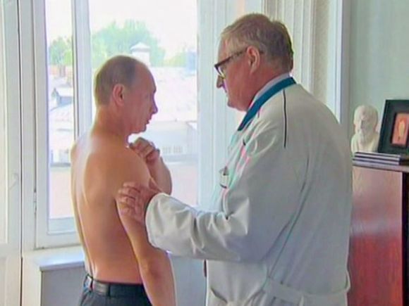 Russia Today iliustr./V.Putinas Smolensko ligoninėje