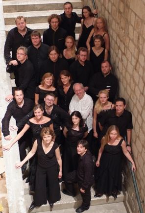 Koncerto rengėjų nuotr./Gidonas Kremeris (centre) su Kremerata Baltica
