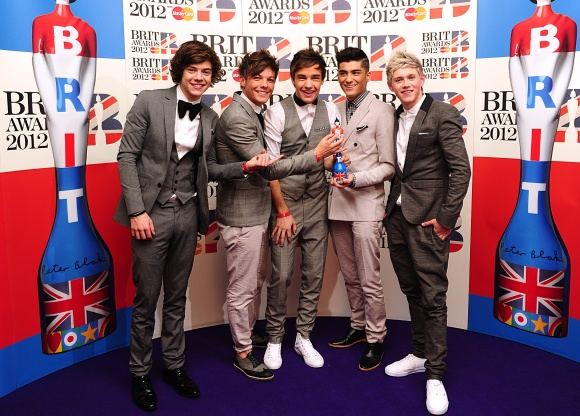 Scanpix nuotr./Grupė One Direction apdovanota už geriausią britų singlą.