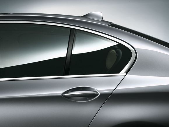 Gamintojo nuotr./BMW 5