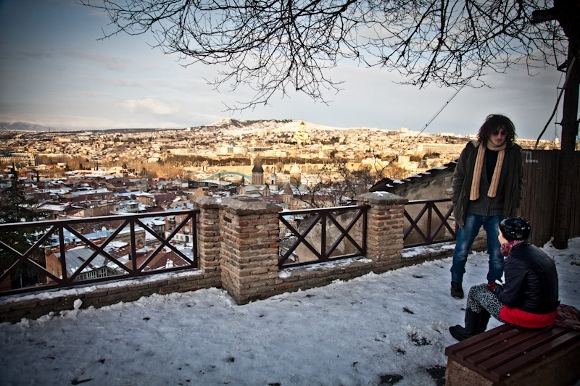 B.Tilmantaitės nuotr./Tbilisio kalvų papėdės kaip ir Vilniuje populiarios jaunimo susirinkimo vietos