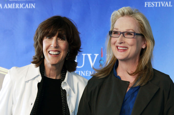 Reuters/Scanpix nuotr./Scenaristė Nora Ephron su aktore Meryl Streep 2009-aisiais