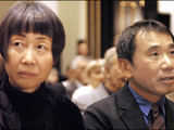 „Scanpix“ nuotr./H. Murakami su žmona