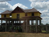 Keliautojų nuotr./„Mongol Rally 2012“. Rumuniška architektūra