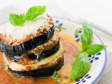 Fotolia nuotr./Sluoksniuoti baklažanai 