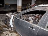 Irmanto Gelūno/15min.lt nuotr./Sudegintas automobilis „Mercedes Benz S500“