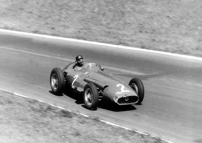 Gamintojo nuotr./Juanas Manuel Fangio