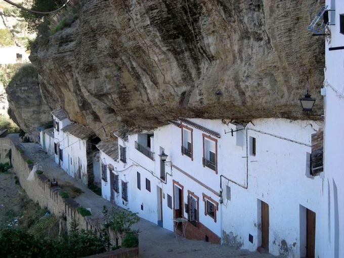 Shutterstock nuotr./Setenil de las Bodegas