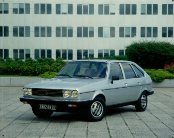 Gamintojo nuotr./1982 m. Renault 30 Turbo D