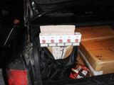 VSAT nuotr./Automobilyje aptiktos kontrabandinės cigaretės