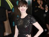 „Reuters“/„Scanpix“ nuotr./Anne Hathaway BAFTA apdovanojimuose