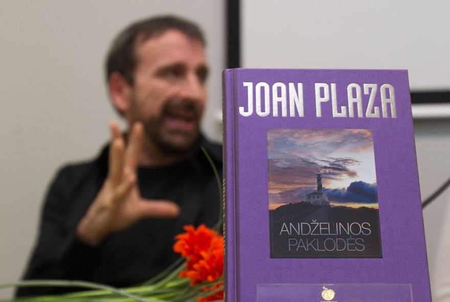 Joano Plazos knygos Andželikos paklodės pristatymas