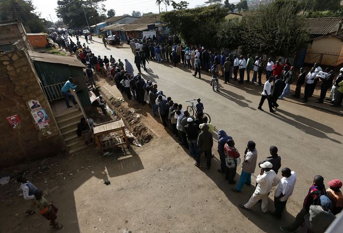 Kenijoje eilės prie rinkimų apylinkių