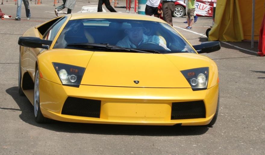 Tautvydas Baratys prie Lamborghini Murcielago vairo 2006-aisiais
