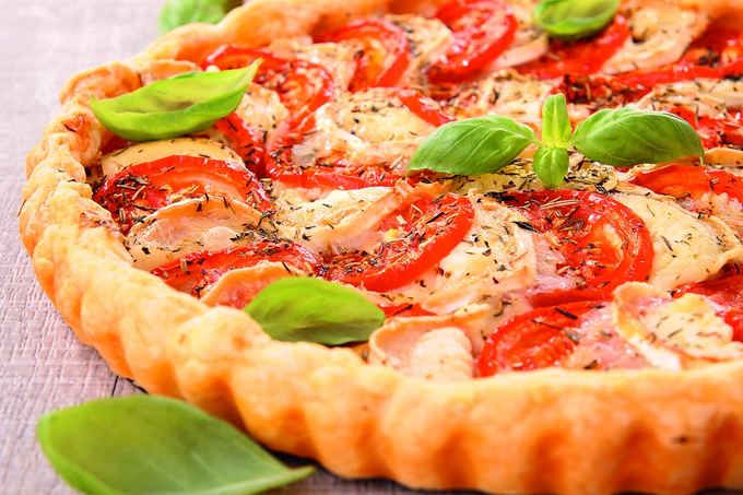 for bring the action italic Ant vakarienės stalo – sotūs pyragai su daržovėmis | Maistas | 15min.lt