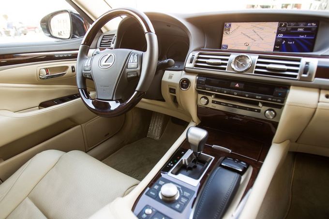 Lexus LS 600h