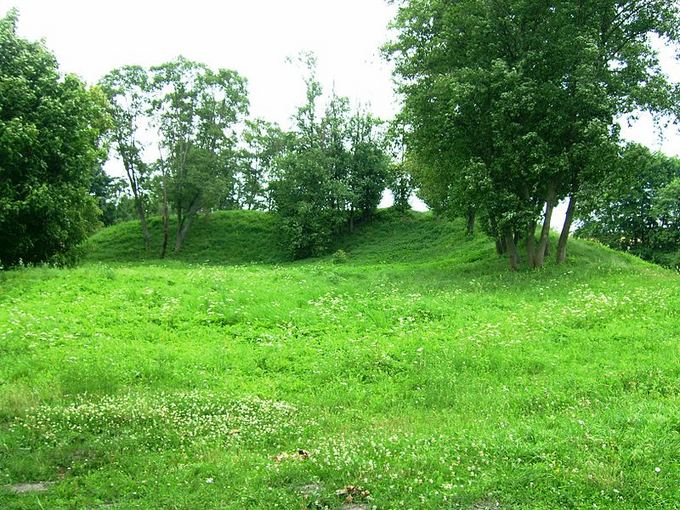 Biapilio piliakalnis - galima Kolainių pilies vieta