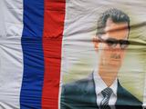 Rusijos vėliava ir B.al Assado nuotrauka