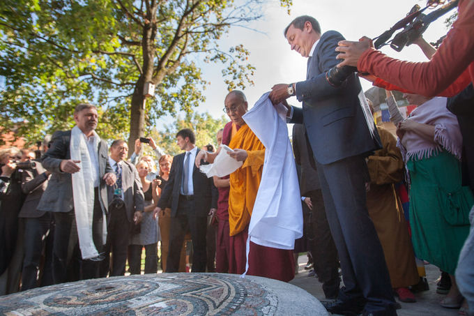 Juliaus Kalinsko/15min.lt nuotr./Dalai Lamos vieanagė Tibeto skvere