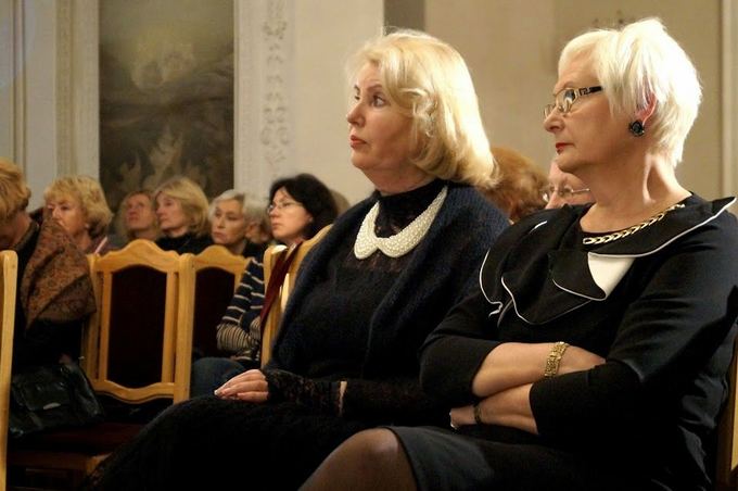 Raaytojų sąjungos leidyklos nuotr./Aktorės Vaiva Mainelytė, Kristina Andrejauskaitė