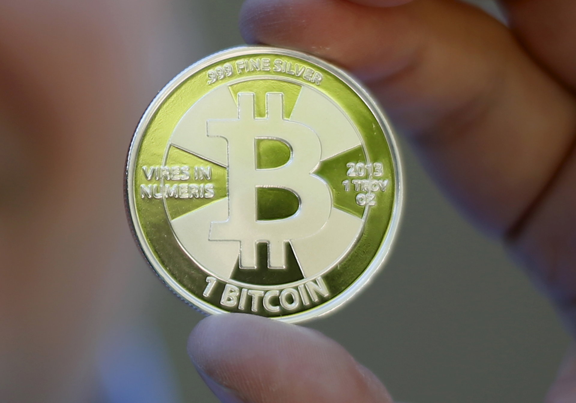 monetų bazė prieš duonos piniginę ibm bitcoin