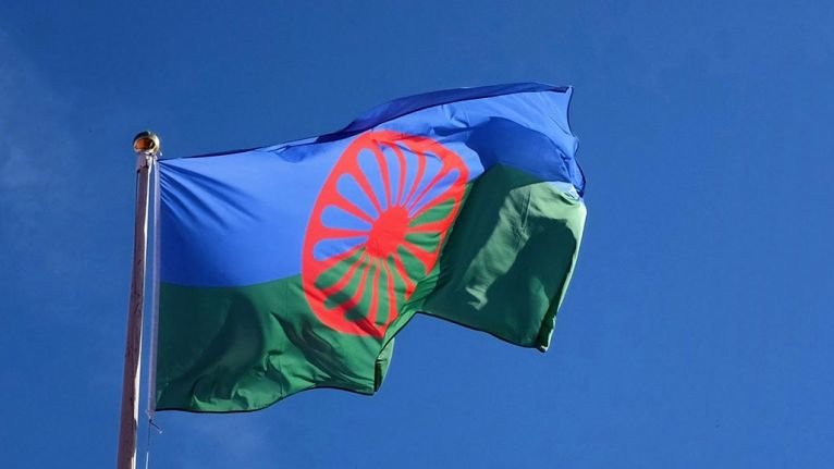 Tautinių mažumų departamento nuotr./Romų vėliava