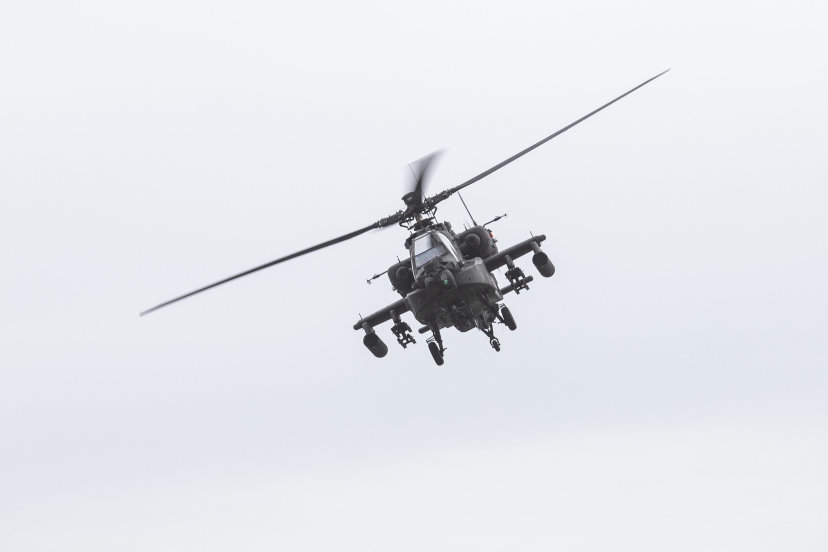 Lietuvos kariuomenės nuotr./Sraigtasparnis AH-64 „Apache“