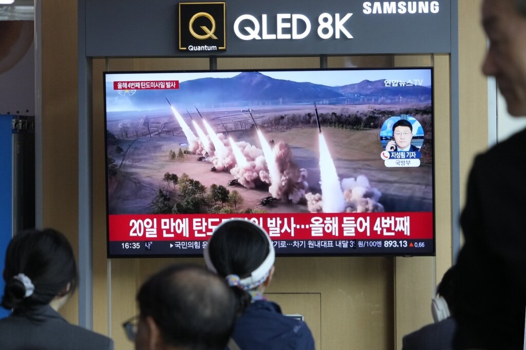 Šiaurės Korėja paleido kelias trumpojo nuotolio balistines raketas