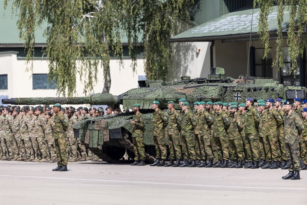 Tarnybą Lietuvoje pradeda naujos rotacijos tarptautinės NATO pajėgos