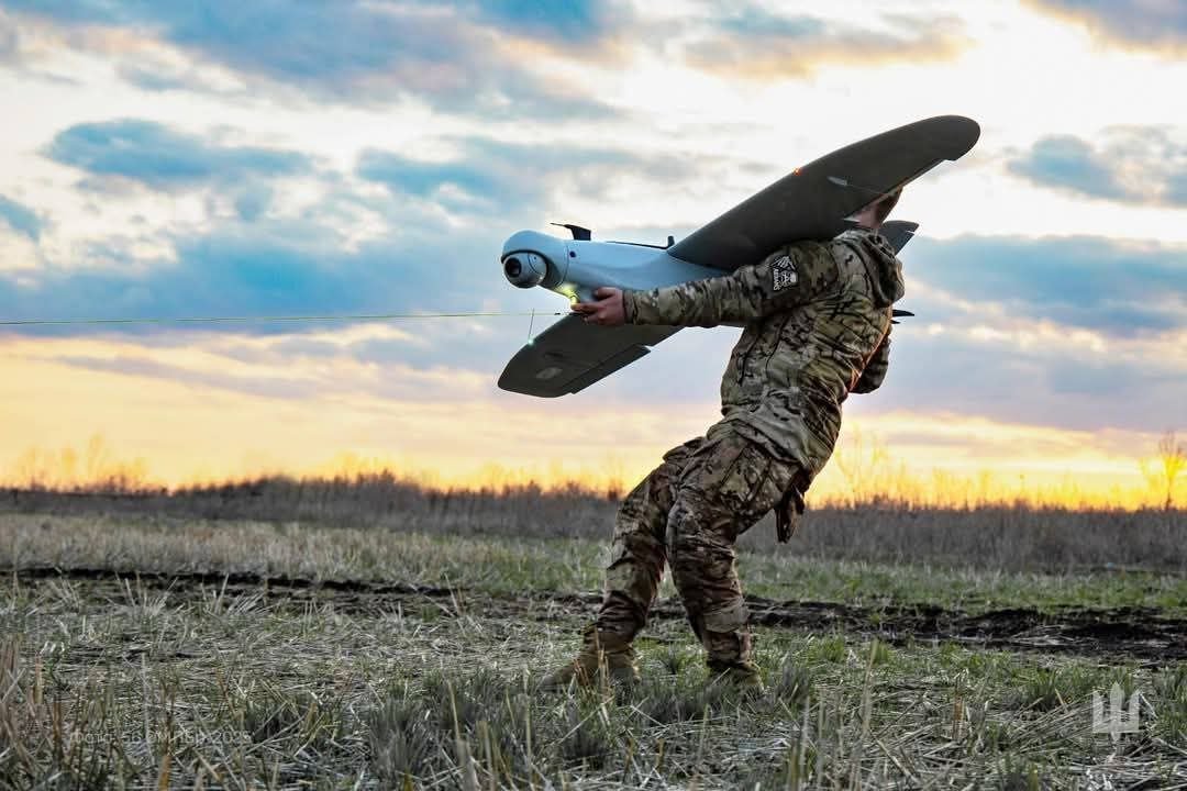 Ukraina: oro pajėgos smogė Rusijos dronų valdymo punktui Kursko srityje