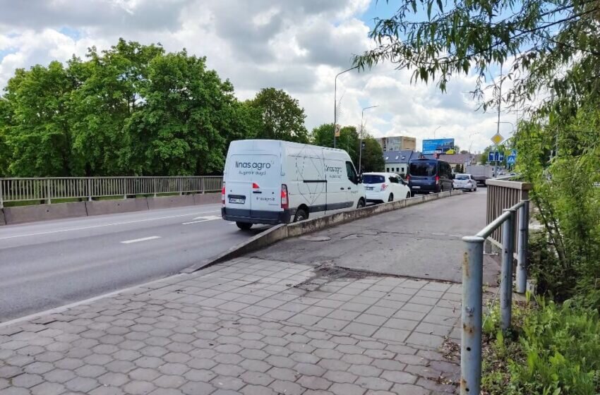 Tilto uždarymas Kėdainiuose gali kainuoti gyvybes: tarnybos ruošiasi blogiausiam