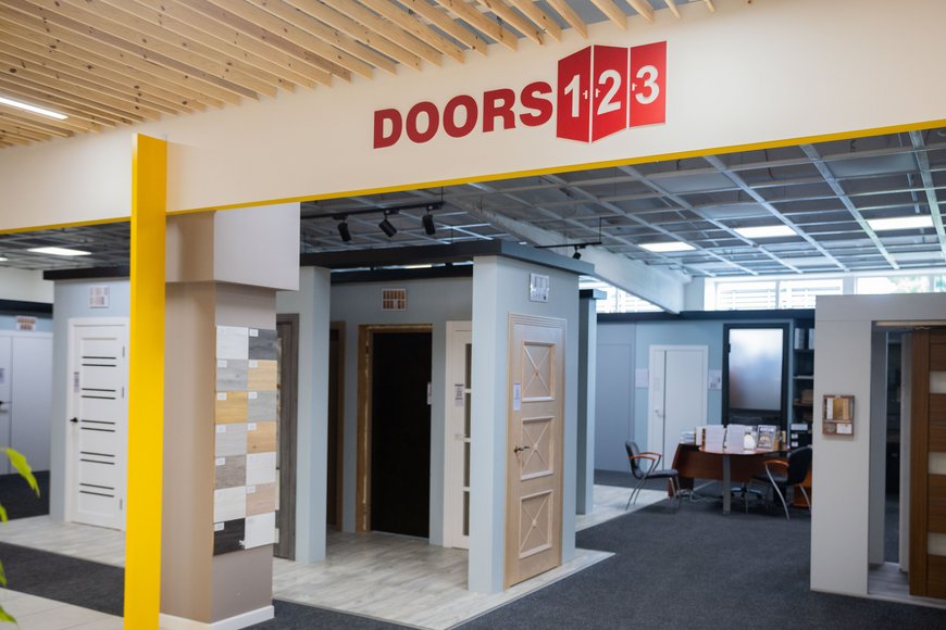 Roberto Riabovo / BNS nuotr./Doors123 salonas Vilniuje