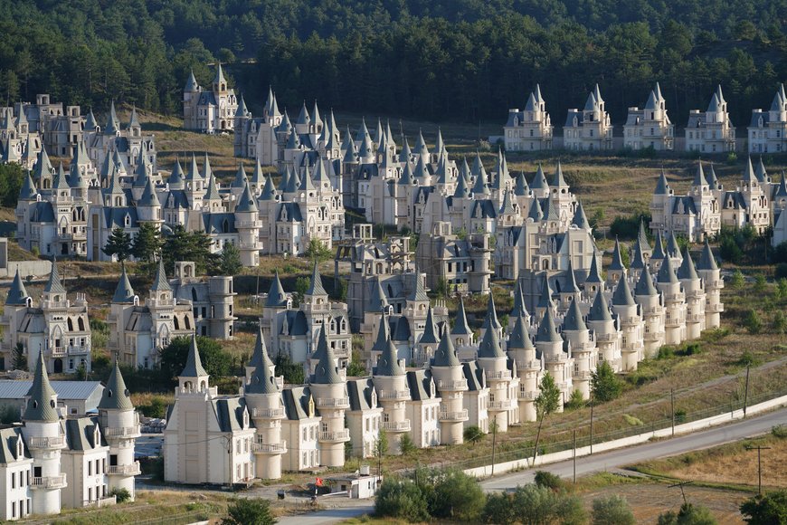 Evren Kalinbacak / Shutterstock.com nuotr. / „Burj Al Babas“, Turkija