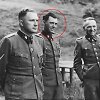 Josefas Mengele (viduryje)