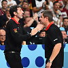 Alexas Mumbru (kairėje) čempionato metu pasislinko ant suolo, o komandai vadovavo Alanas Ibrahimagičius.