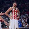 Donatas Motiejūnas (viduryje)