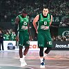Kendrickas Nunnas, Kostas Sloukas