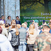 Ąžuolų sodinimo akimirkos