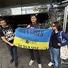 &bdquo;Guns N&rsquo; Roses&ldquo; gerbėjai laukė i&scaron;vykstančių grupės narių