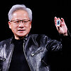 &bdquo;Nvidia&ldquo; generalinis direktorius Jensenas Huangas pristato naująjį lustą / Ann Wang / REUTERS