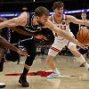 Domantas Sabonis (viduryje) ir Matas Buzelis (de&scaron;inėje)