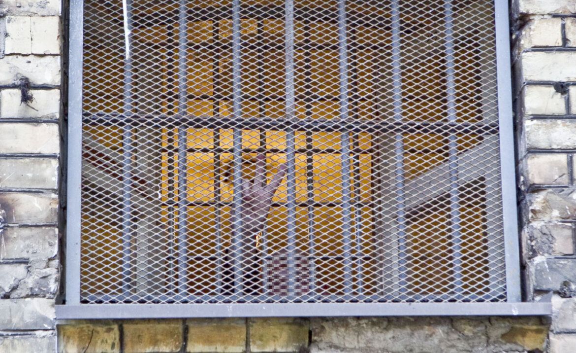 Kalinys apsidžiaugė pamatęs žurnalsitus, kviesdamas užsukti į jo kamerą.